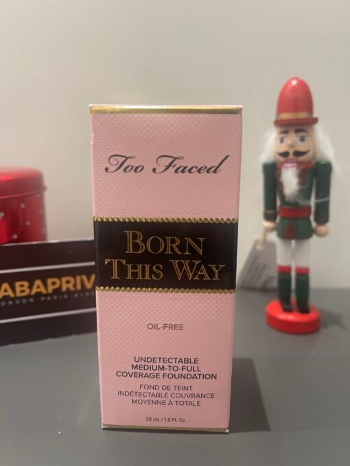 Too Faced -Fond de teint : Light Beige